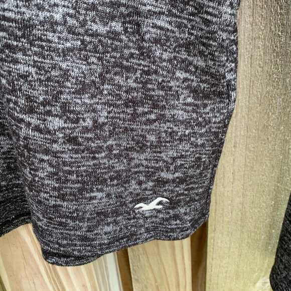 Hollister cropped long sleeve easy tee size XS - Picture 2 of 6